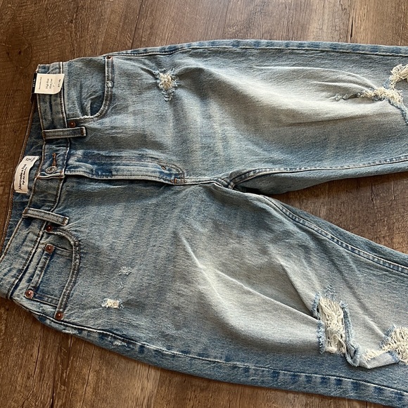 NWT Abercrombie & Fitch High Rise Mom Jean Curve Love - Picture 8 of 8